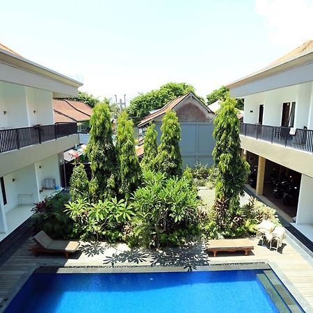 Reddoorz @ Raya Seminyak Hotel Buitenkant foto