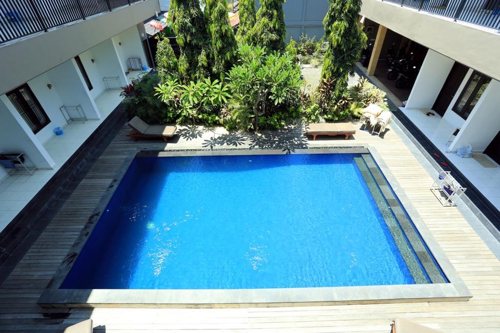 Reddoorz @ Raya Seminyak Hotel Buitenkant foto