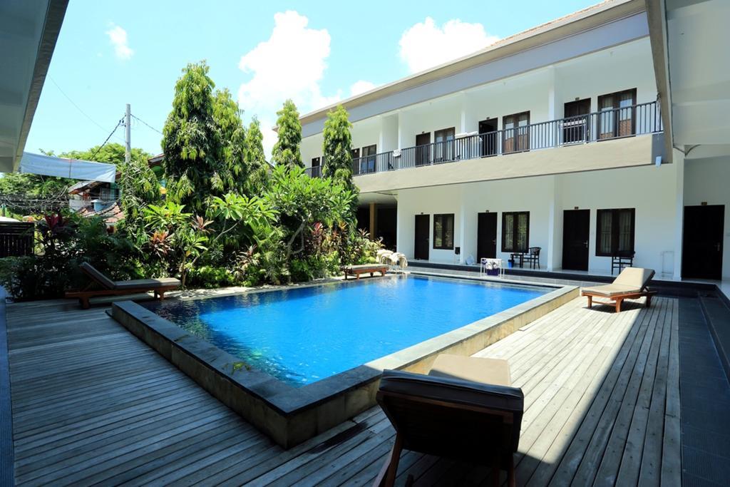 Reddoorz @ Raya Seminyak Hotel Buitenkant foto